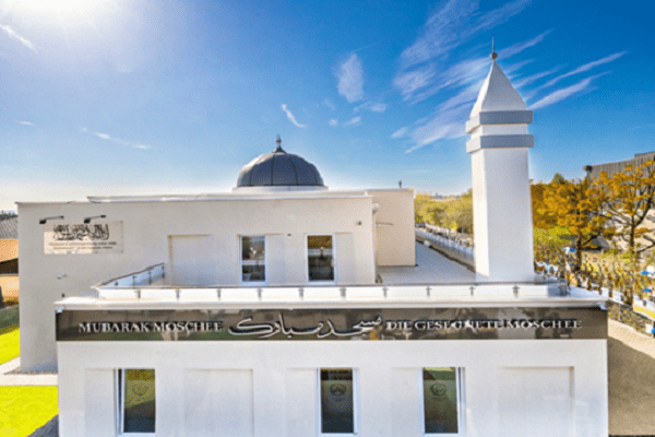المساجد في فيسبادن وعناوينها